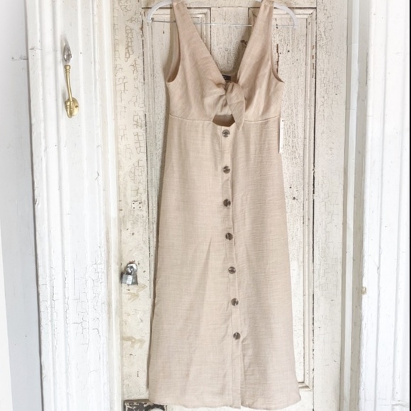 Blue Blush Dresses & Skirts - Blue Blush tie front button front midi dress BD9146